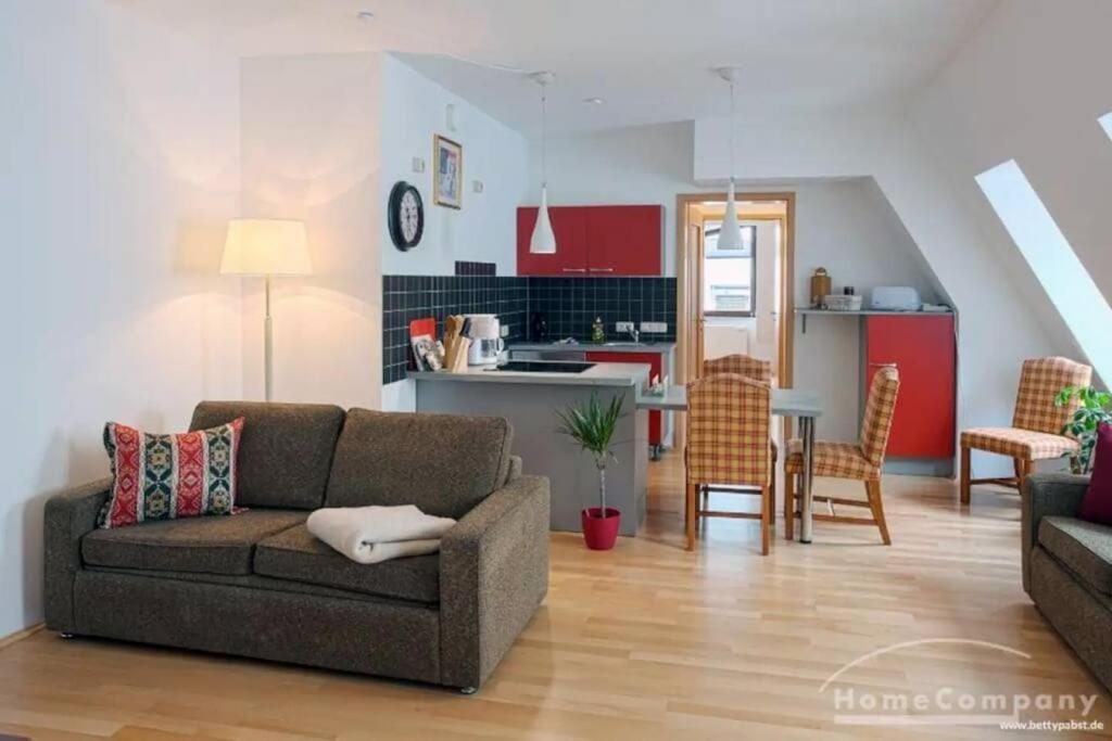 Apartment In Der Strohsackpassage - Zentrum Hbf Oper Leipzig Eksteriør billede