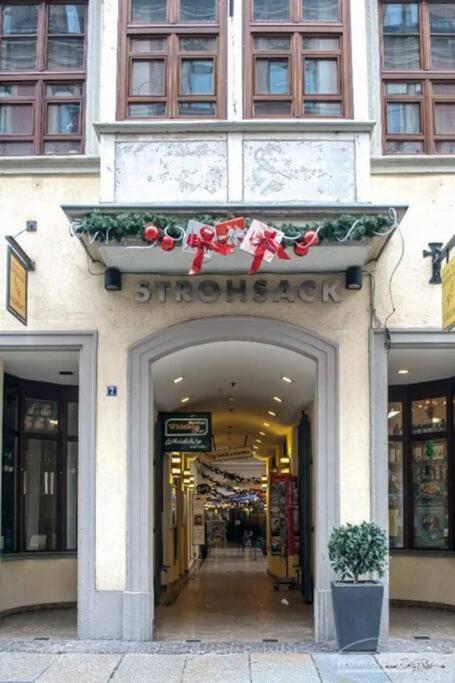 Apartment In Der Strohsackpassage - Zentrum Hbf Oper Leipzig Eksteriør billede